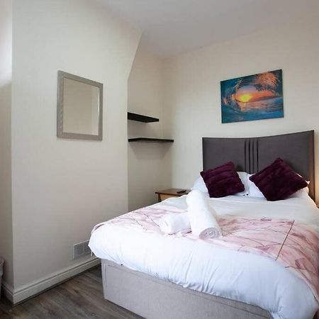 6 Bedroom House 10Min Drive From City Centre Manchester Dış mekan fotoğraf