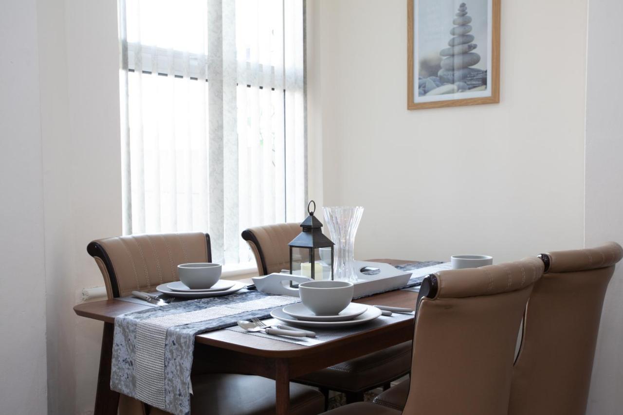 6 Bedroom House 10Min Drive From City Centre Manchester Dış mekan fotoğraf