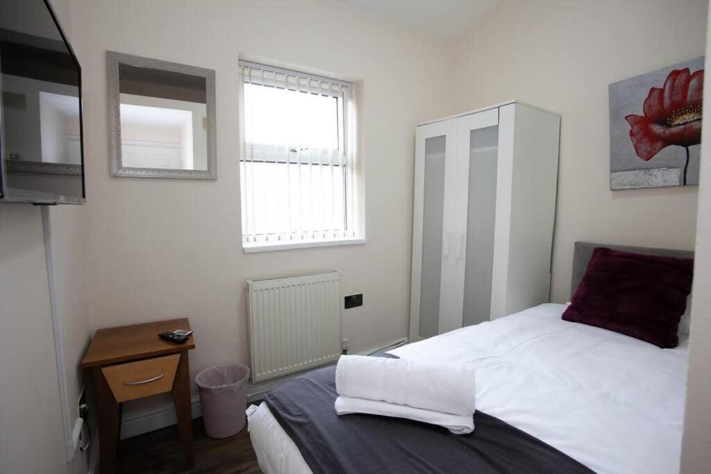 6 Bedroom House 10Min Drive From City Centre Manchester Dış mekan fotoğraf